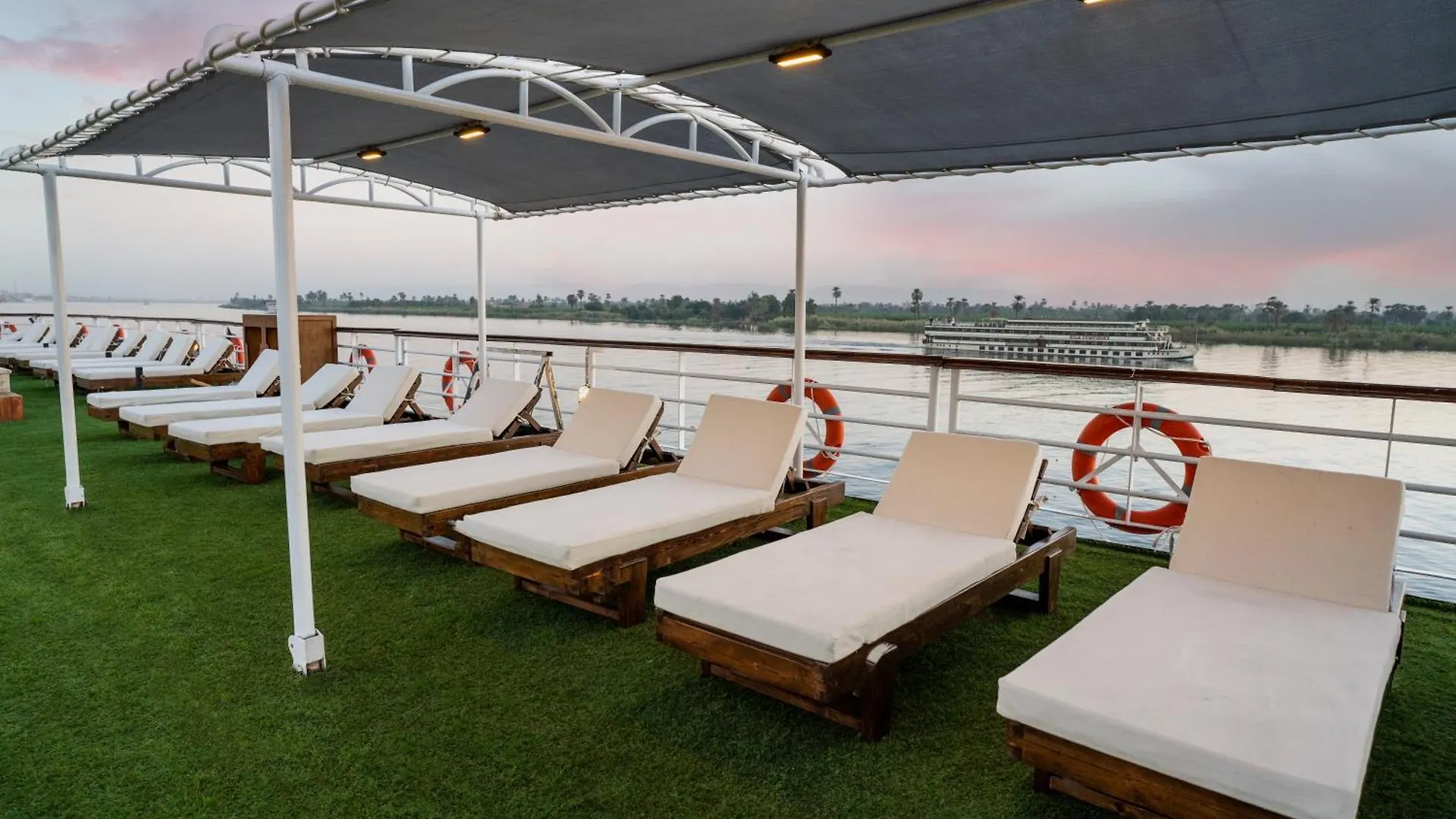 Nile Cruise City And Sea Adonis - Every Thursday From Luxor For 04 Or 07 Nights - Every Monday From Aswan For 03 Nights فندق